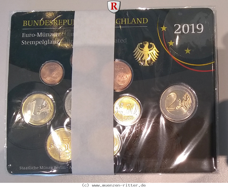 Klicken Sie auf das Bild um es auf Ihrem Rechner zu speichern bundesrepublik-deutschland-euro-kursmuenzensatz/83341.jpg