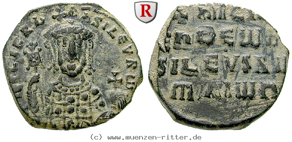 byzanz-nicephorus-ii-phocas-follis/22337.jpg