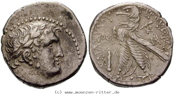 Klicken Sie auf das Bild um es auf Ihrem Rechner zu speichern judaea--herodianer-herodes-archelaos-schekel/egri6720.jpg