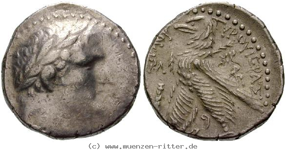 Klicken Sie auf das Bild um es auf Ihrem Rechner zu speichern judaea--herodianer-herodes-archelaos-schekel/egri6750.jpg