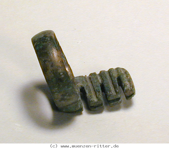 Klicken Sie auf das Bild um es auf Ihrem Rechner zu speichern rom-ringschluessel/12281.jpg